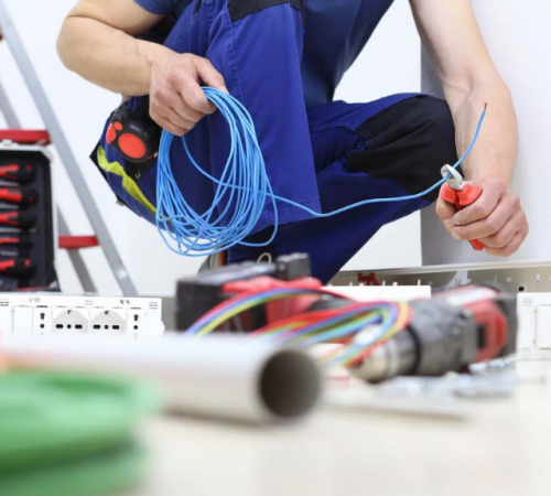 Kinh nghiệm khi thuê thợ sửa chữa điện nước tại nhà