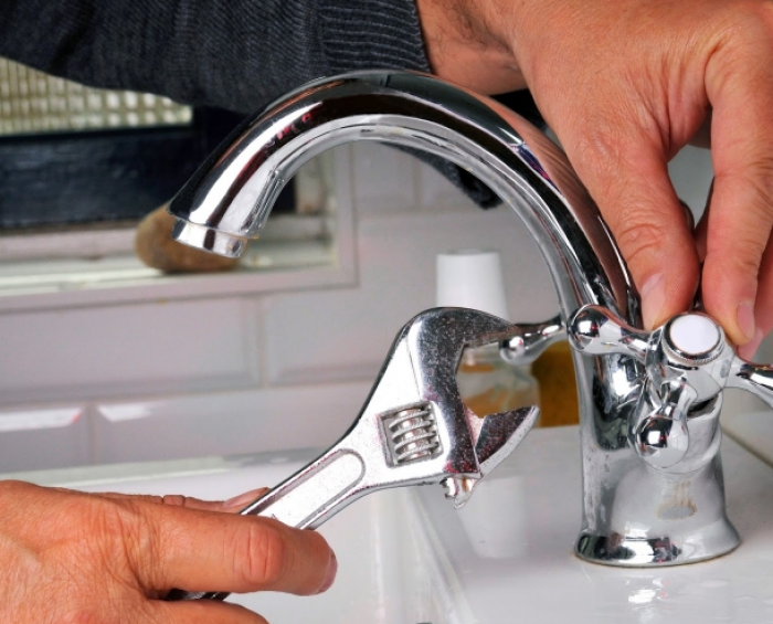 Các cách phát hiện ống nước bị rò rỉ nước