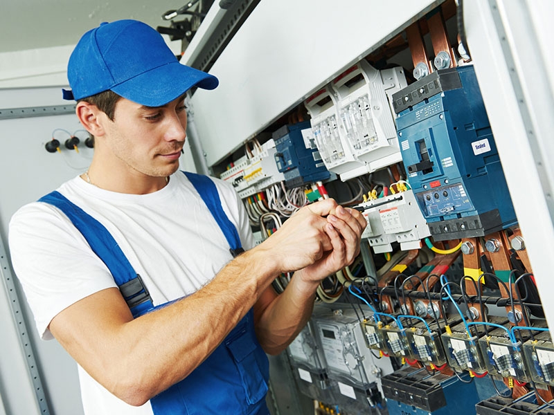 Thợ sửa điện tại nhà